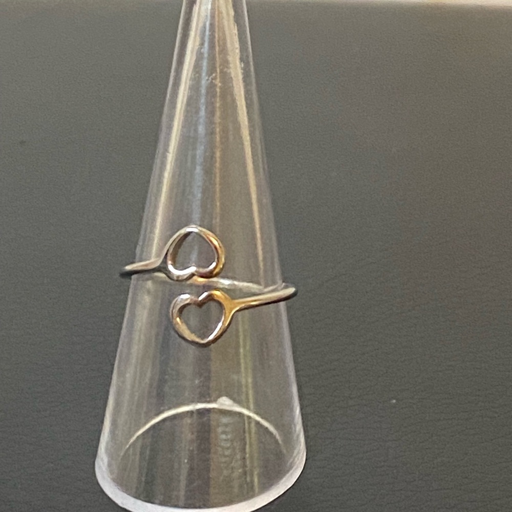 Elegant Stainless Steel Heart-Shaped Silver Ring sz 7.5